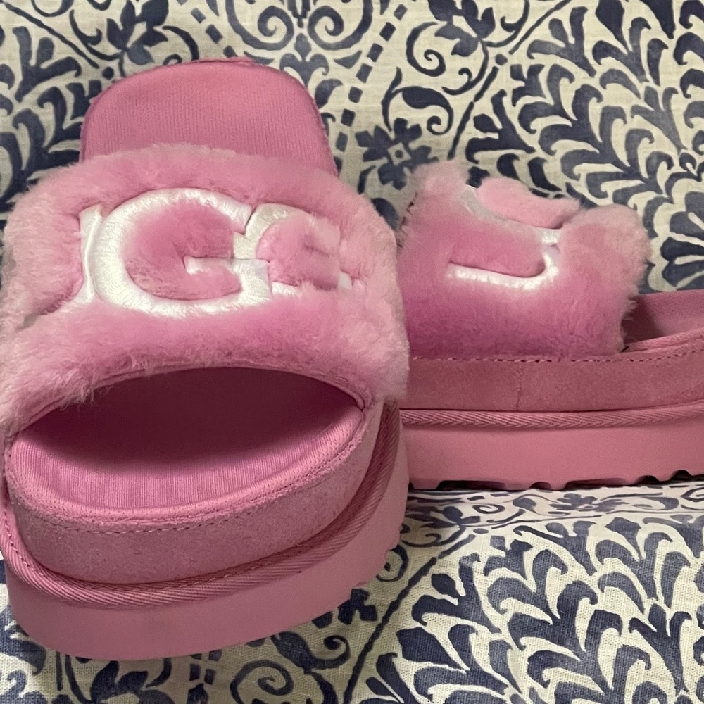 Ugg Latin fur slide pink women’s size 7